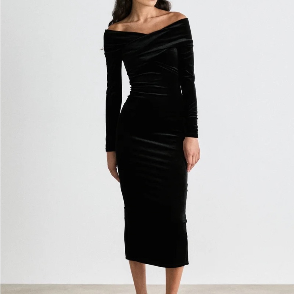 NWOT AllSaints Delta Velvet Off-Shoulder Midi Dress